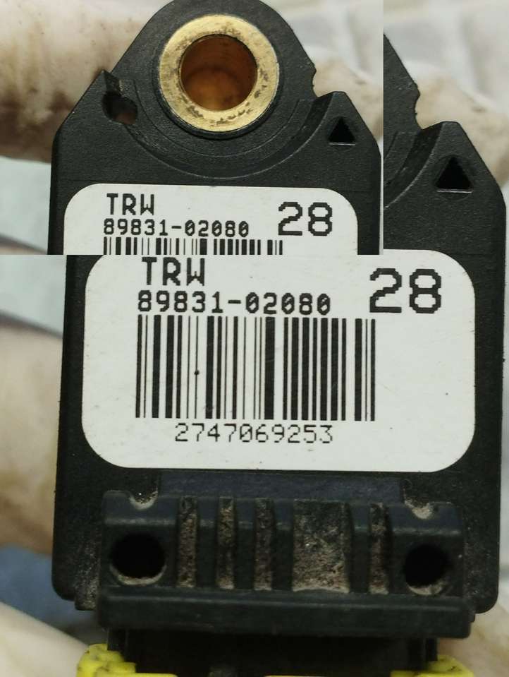 Toyota Auris 150 (2006 - 2012)  8983102080 Датчик удара надувных подушек