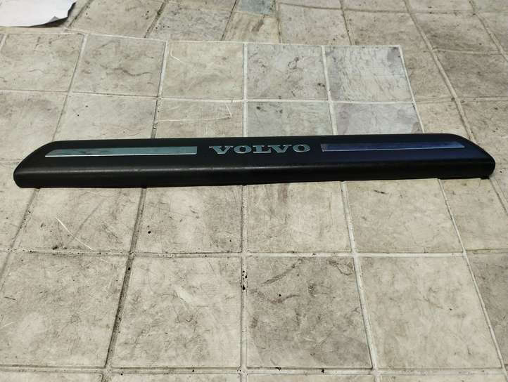 Volvo V50 (2004 - 2008)  08622671 Отделка переднего порога (внутренняя)