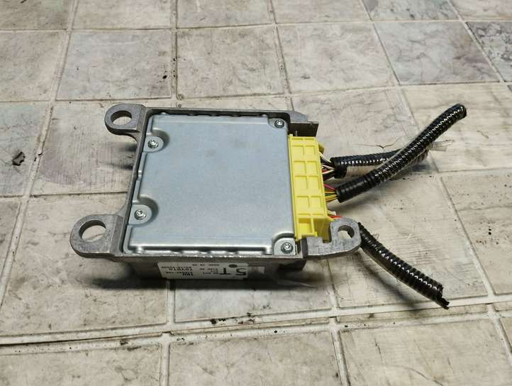 Toyota Auris 150 (2006 - 2012)  215537106 Блок управления надувных подушек