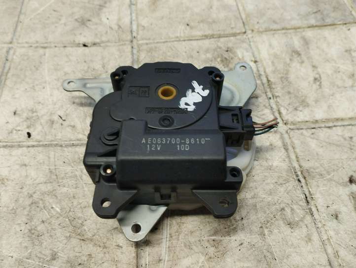 Toyota Avensis T250 (2003 - 2006)  AE0637008610 Двигатель задвижки потока воздуха