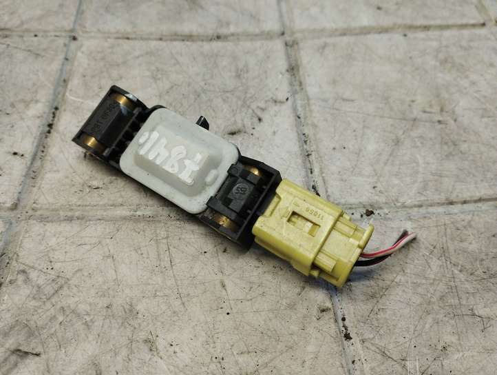 Mitsubishi Colt (2004 - 2008)  PMR587419 Датчик удара надувных подушек