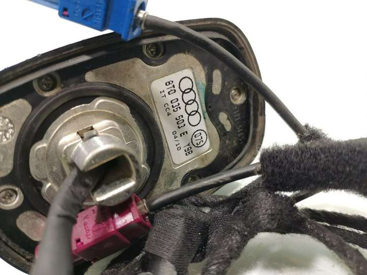 Audi A5 (2007 - 2011)  8T0035503E Антенна (антенна GPS)