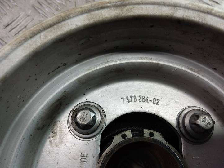 BMW 7 F01 F02 F03 F04 (2008 - 2016)  7570263 Шкив коленчатого вала
