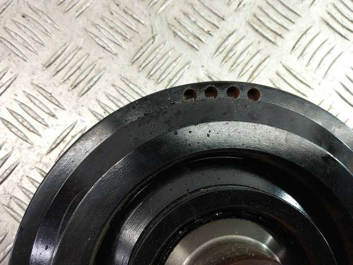 BMW 7 F01 F02 F03 F04 (2008 - 2016)  7570263 Шкив коленчатого вала