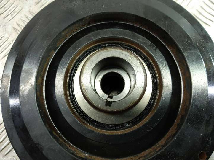 BMW 7 F01 F02 F03 F04 (2008 - 2016)  7570263 Шкив коленчатого вала