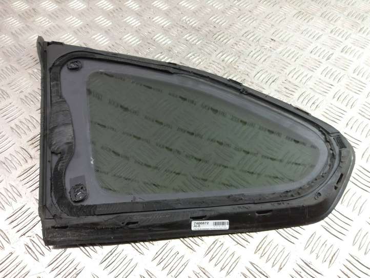 BMW X1 F48 F49 (2015 - 2022)  7406872 Заднее боковое стекло кузова