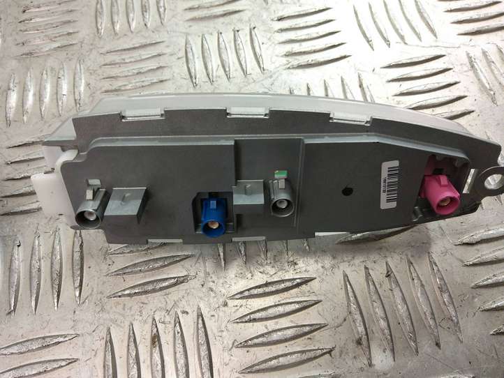 BMW 5 F10 F11 (2009 - 2016)  9141460 Антенна (антенна GPS)