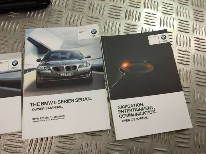 BMW 5 F10 F11 (2009 - 2016)   Сервисная книжка