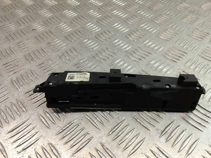 BMW 5 F10 F11 (2009 - 2016)  9202944 Другие включатели / ручки/ переключатели