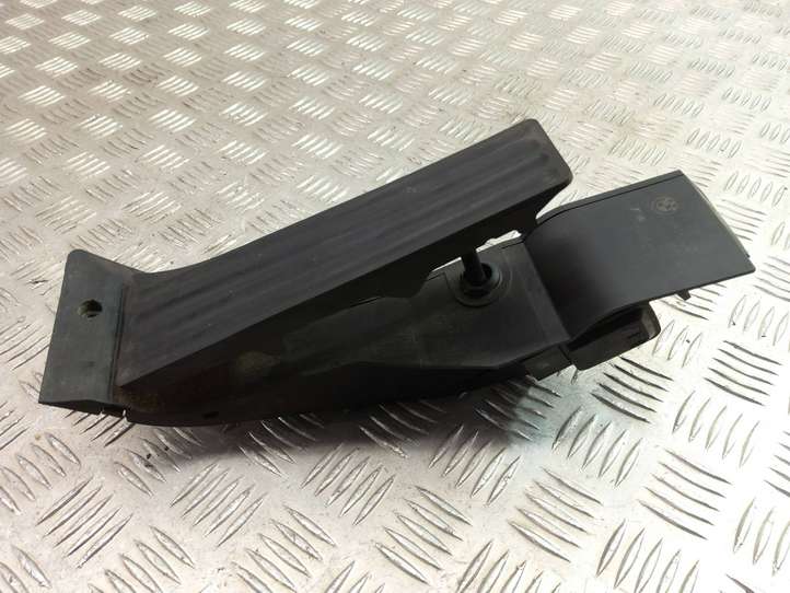 BMW 3 E90 E91 (2005 - 2012)  6772645 Педаль акселератора