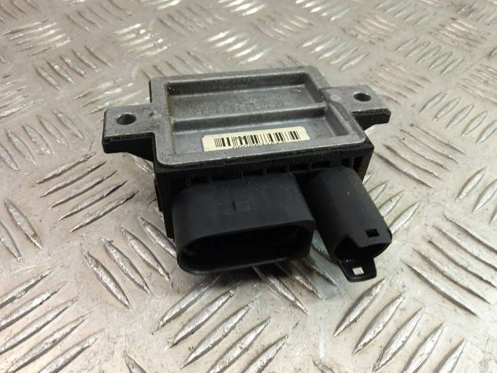BMW 3 E90 E91 (2005 - 2012)  0522120703 Реле подогрева свеч