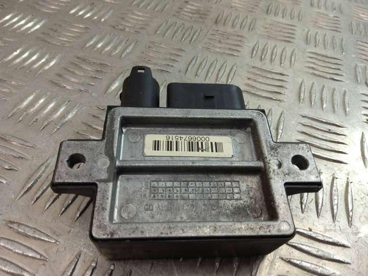 BMW 3 E90 E91 (2005 - 2012)  0522120703 Реле подогрева свеч