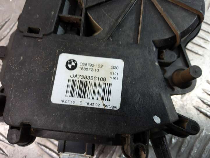 BMW X3 G01 (2018 - )  7383561 Притягиватель задней крышки
