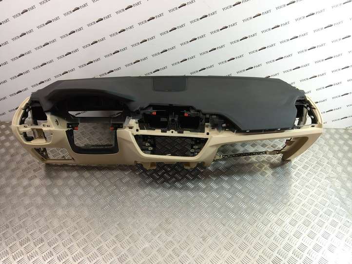 BMW X3 G01 (2018 - )  6721301 Панель