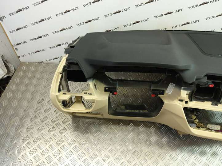 BMW X3 G01 (2018 - )  6721301 Панель