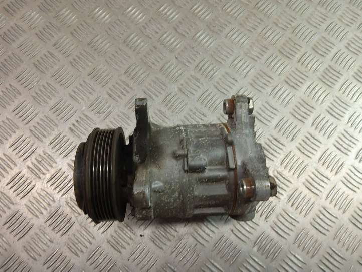 BMW 5 F10 F11 (2009 - 2016)  9223694 Компрессор (насос) кондиционера воздуха