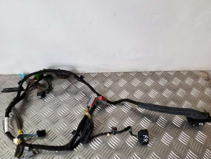 Volvo XC60 (2008 - 2013)  31275619 Проводка передних дверей