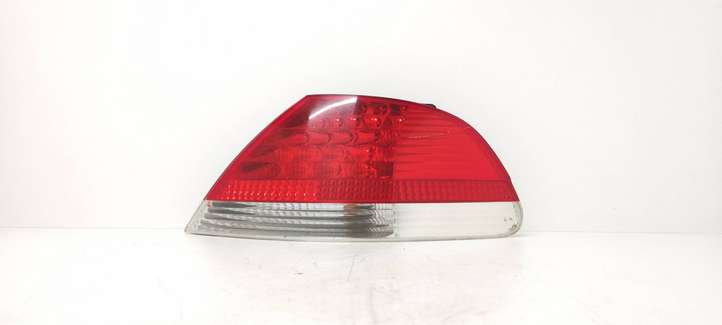 BMW 7 E65 E66 (2001 - 2008)  011237011238 Задний фонарь в кузове