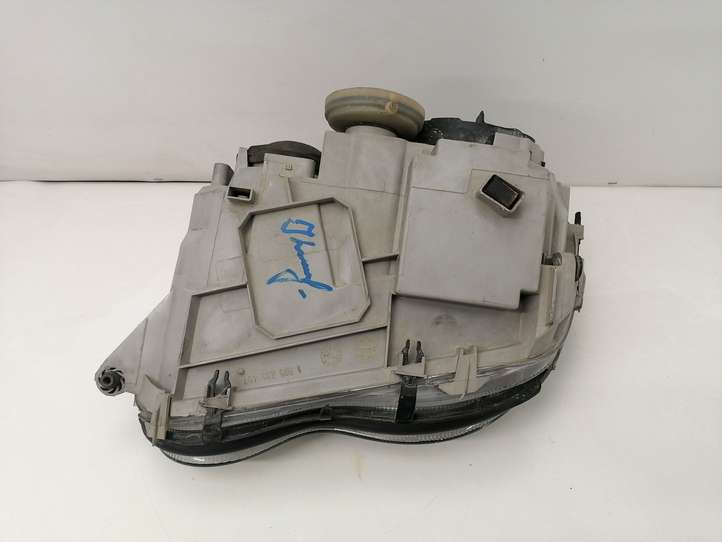 Mercedes-Benz C W203 (2000 - 2007)  A2038200261 Передняя фара