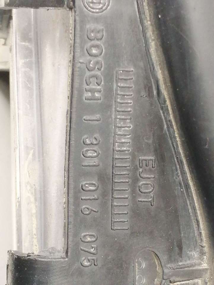 Mercedes-Benz C W203 (2000 - 2007)  A2038200261 Передняя фара