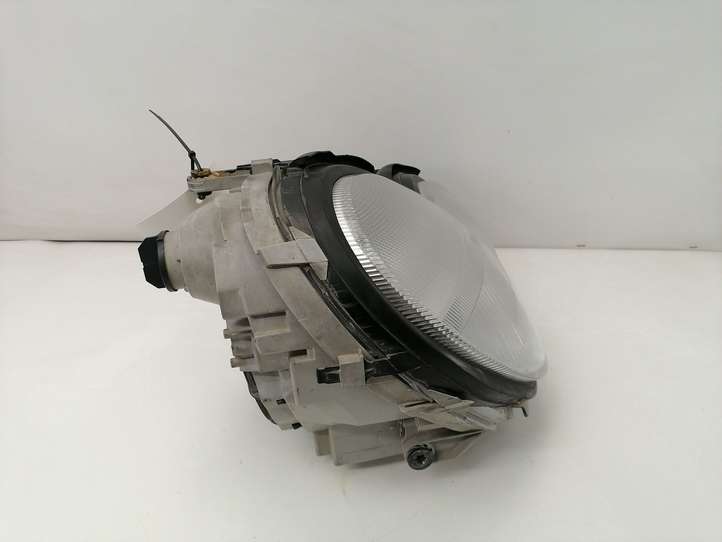 Mercedes-Benz C W203 (2000 - 2007)  A2038200261 Передняя фара