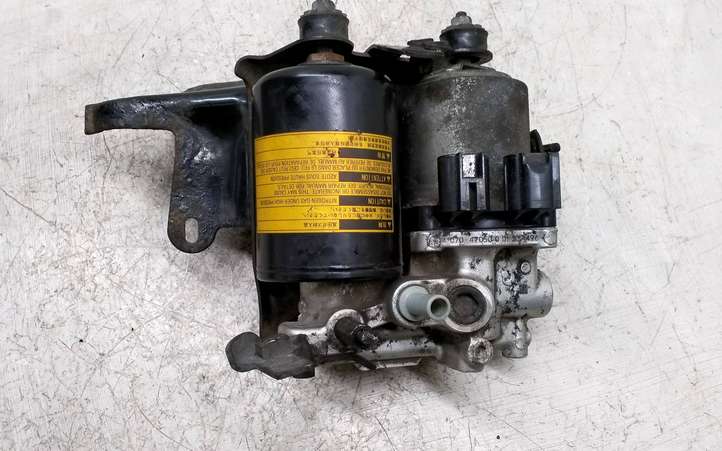 Toyota Prius (XW30) (2009 - 2015)  4707047050 Блок ABS