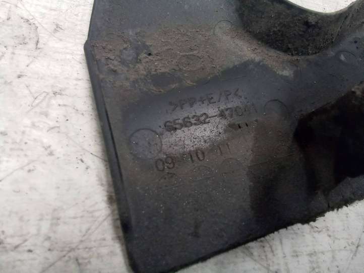 Toyota Prius (XW30) (2009 - 2015)  6563247041 Задний брызговик