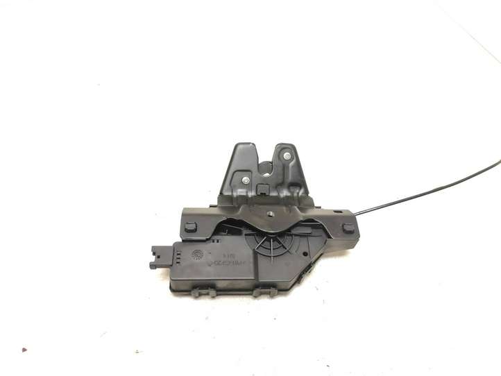 BMW 1 E81 E87 (2004 - 2011)  8196401 Замок задней крышки