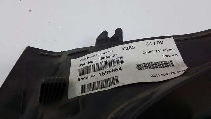 Volvo V70 (2007 - 2013)  39882897 Боковая панель