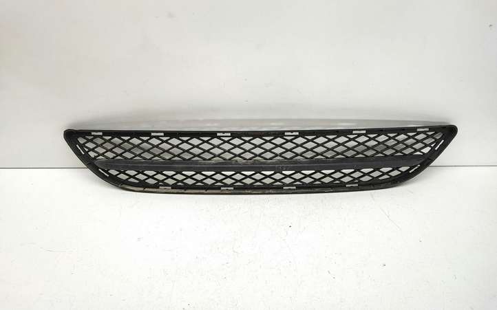 BMW 3 E90 E91 (2005 - 2012)  7154556 Нижняя решётка (из трех частей)