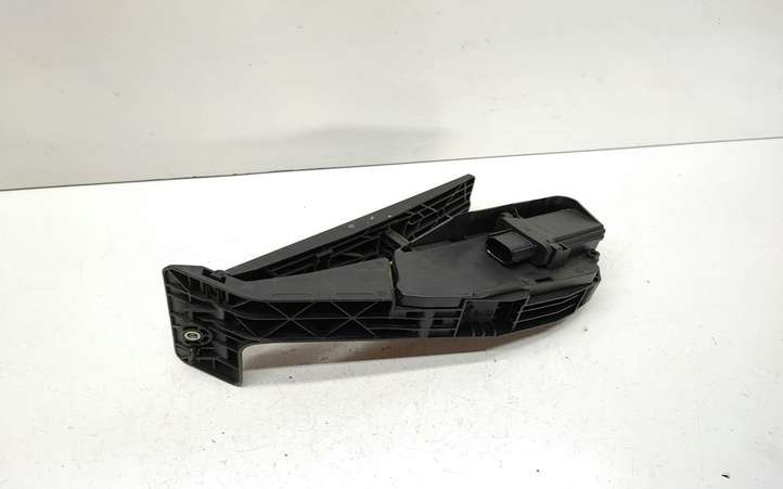 BMW X1 E84 (2009 - 2015)  6793743 Педаль акселератора