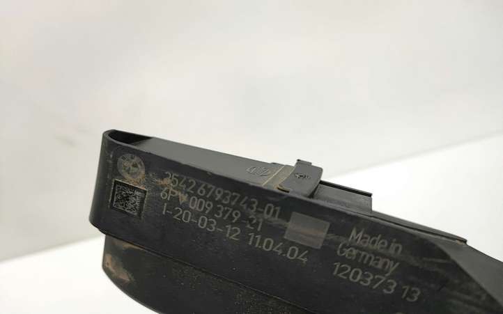 BMW X1 E84 (2009 - 2015)  6793743 Педаль акселератора
