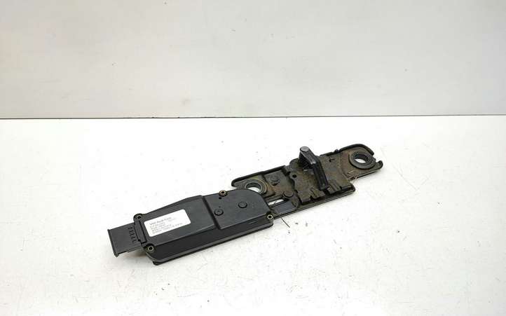 Audi A6 (2011 - 2014)  4F9827383H Притягиватель задней крышки