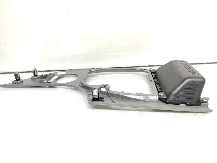 BMW 5 E60 E61 (2004 - 2010)  6974703 Другая деталь панели