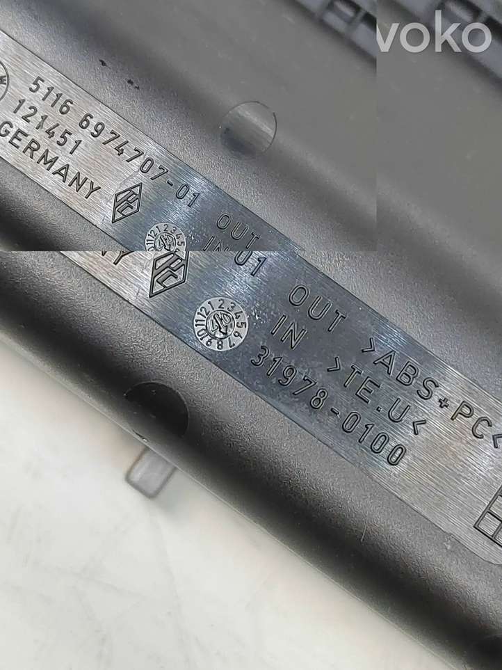 BMW 5 E60 E61 (2004 - 2010)  6974703 Другая деталь панели