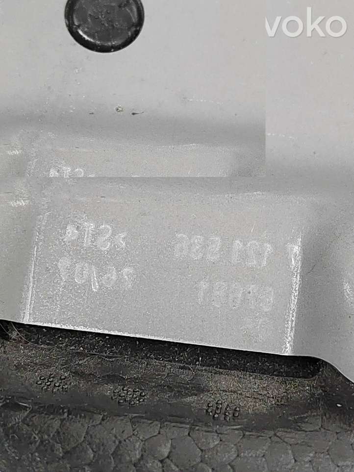 BMW 5 E60 E61 (2004 - 2010)  6947785 Отделка рулевой колонки