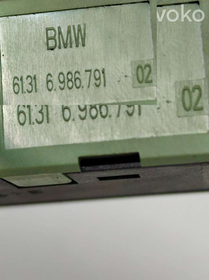 BMW 5 E60 E61 (2004 - 2010)  6986791 Разъем AUX