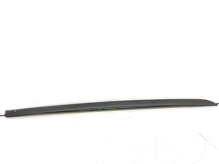 BMW 5 E60 E61 (2004 - 2010)  7045448 Отделка стоек лобового стекла