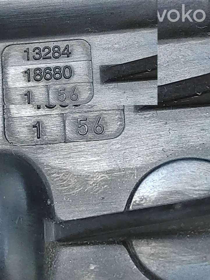 BMW 5 E60 E61 (2004 - 2010)  6932006 Узел подключения плюсовых проводов