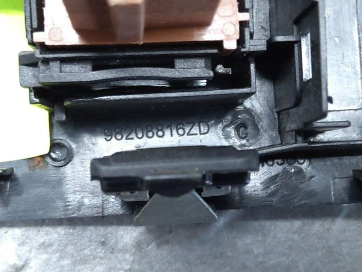 Citroen Berlingo (2018 - )  96673722ZD Включатель зеркал