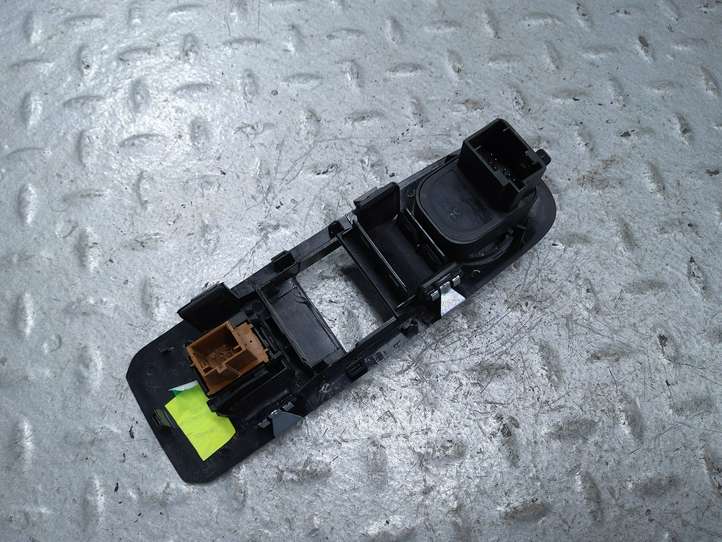 Citroen Berlingo (2018 - )  96673722ZD Включатель зеркал