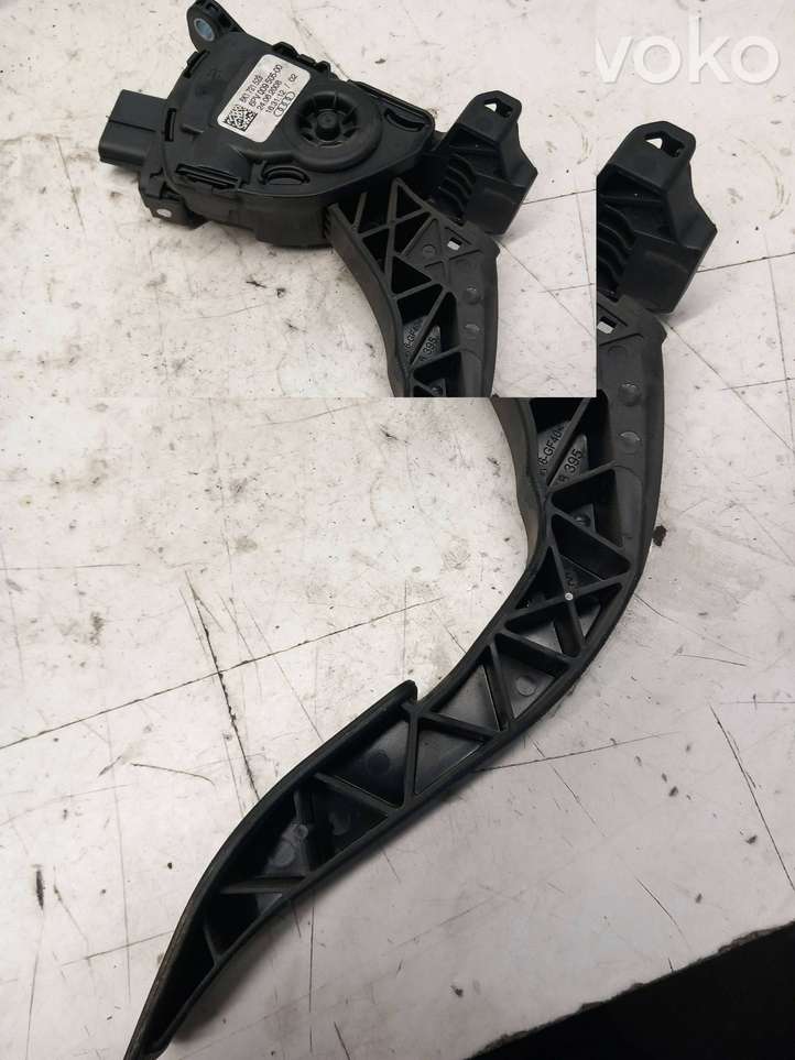 Audi A4 (2007 - 2011)  8K1721523 Педаль акселератора