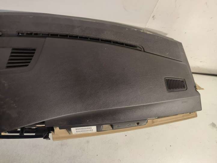 BMW 3 E90 E91 (2005 - 2012)  9125811 Панель