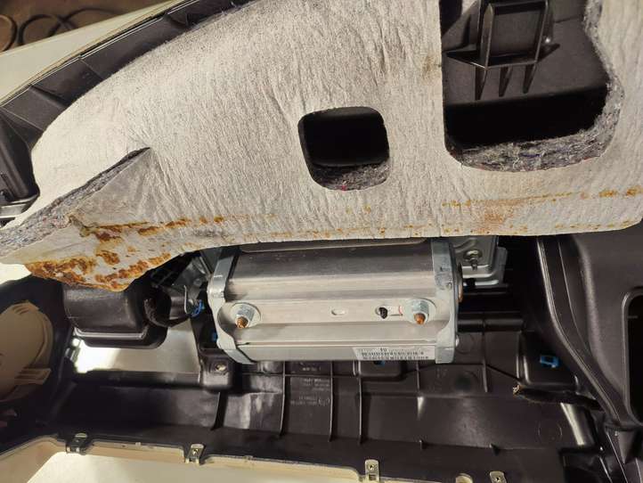 BMW 3 E90 E91 (2005 - 2012)  9125811 Панель