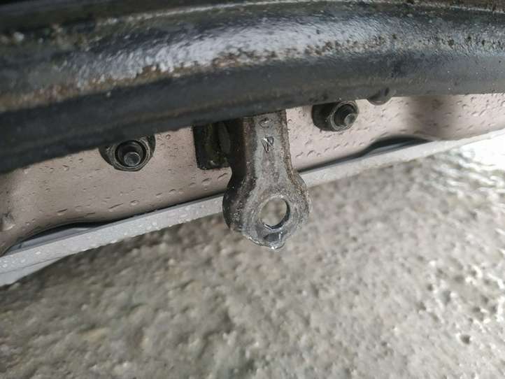 Kia Ceed (2006 - 2010)   Ограничитель открывания двери