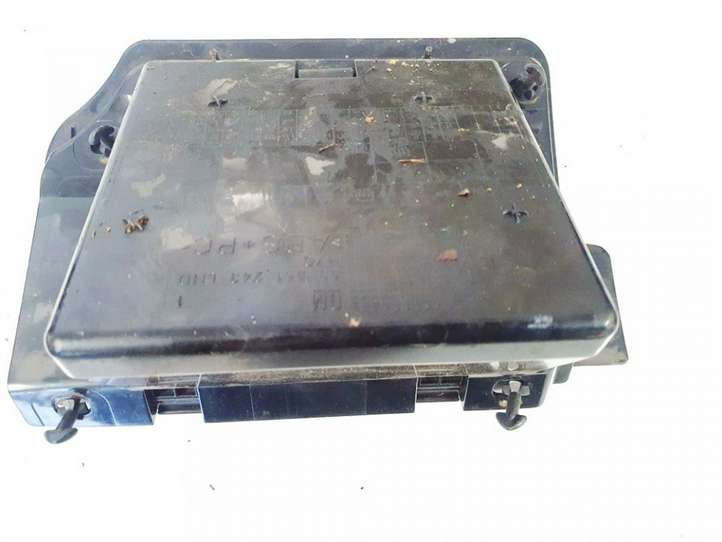 Opel Astra (1998 - 2004)  90561243 Ящик для вещей