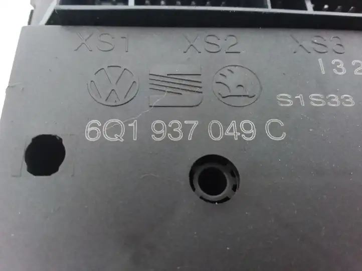Seat Ibiza III (6L) (2002 - 2008) 6Q1937049C Модуль комфорта — фото 3
