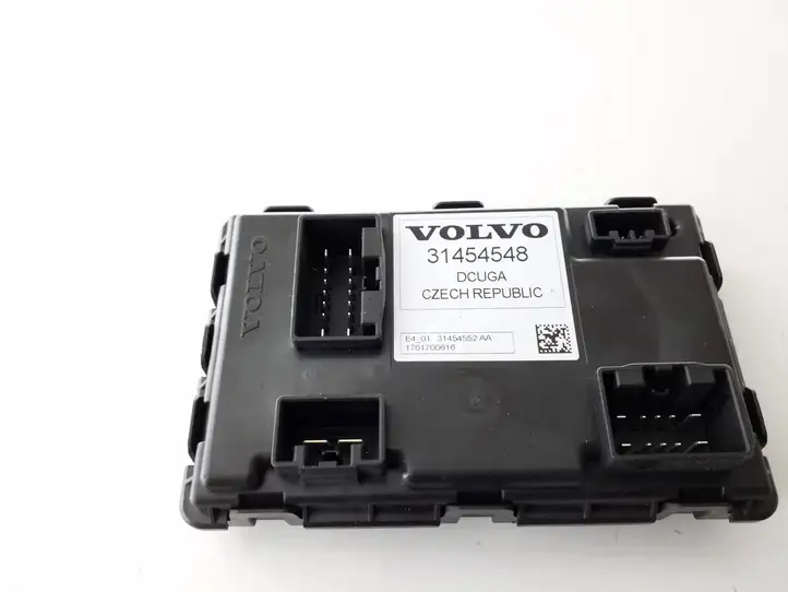 Volvo S90, V90 (2016 - 2020) 31454548 Блок управления фаркопом — фото 2
