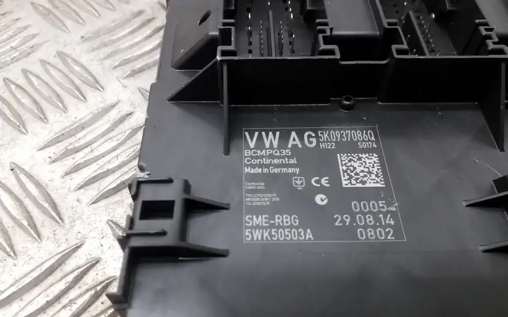 Volkswagen Tiguan (2007 - 2011) 5K0937086Q Модуль комфорта — фото 4