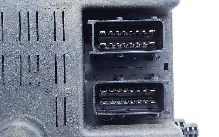 Citroen Xsara Picasso (1999 - 2012) 73002512 Модуль комфорта — фото 6